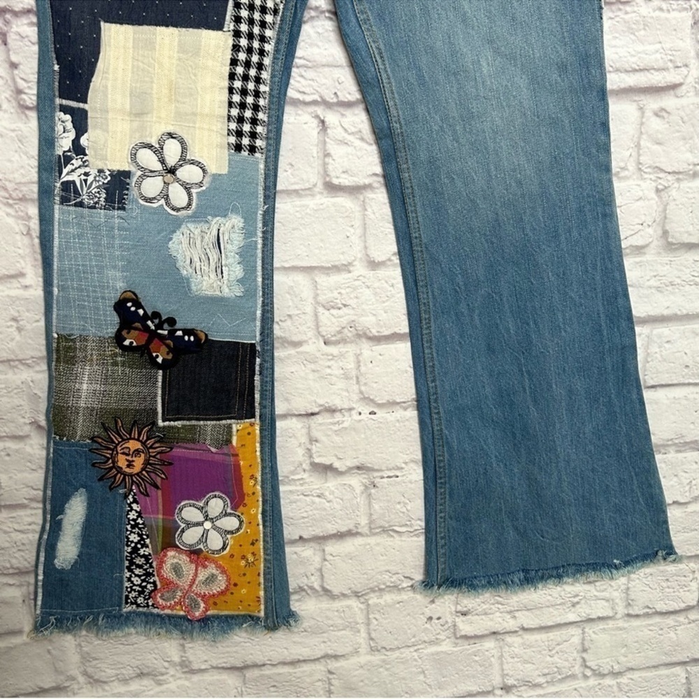 BDG High-Waisted Flare Jeans Indigo Craft NWT - Picture 11 of 16